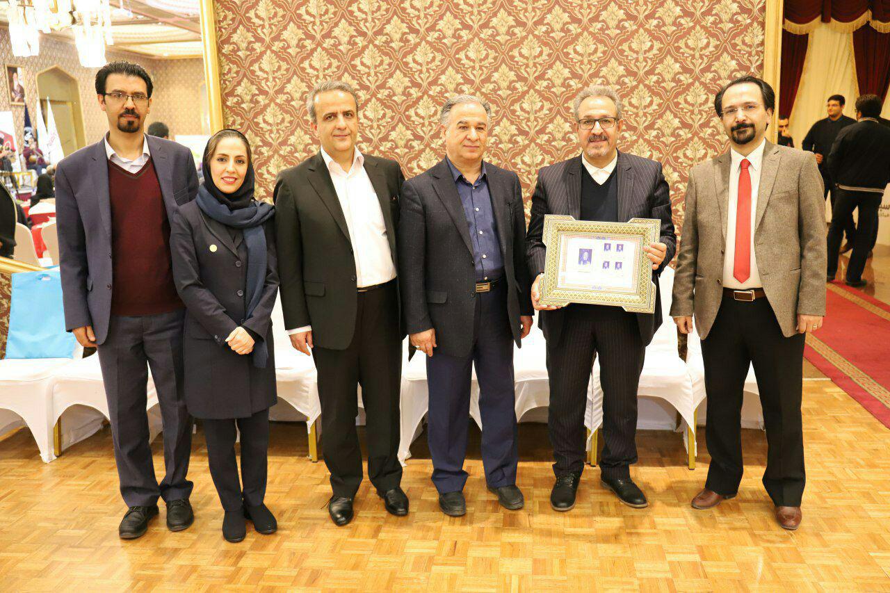 شامگاه یکشنبه، 26 آذر 1396: مراسم ویژه معرفی پذیرفته‌شدگان «آزمون حسابدار مدیریت خبره سال 1396» انجمن حسابداران خبره ایران با حضور تمامی شرکت‌کنندگان در این آزمون در هتل استقلال تهران برگزار شد
